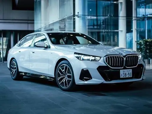 Адаптація та переробка фар BMW 5 Series G60 США на Євро