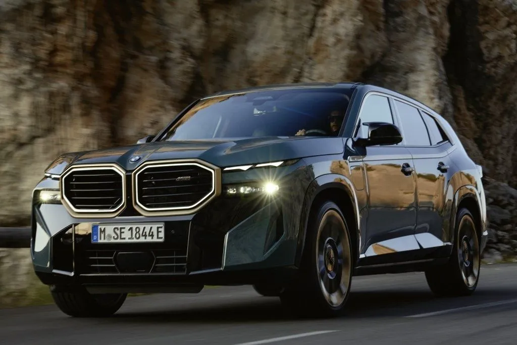 Адаптація та переробка фар BMW XM G09 США на Євро
