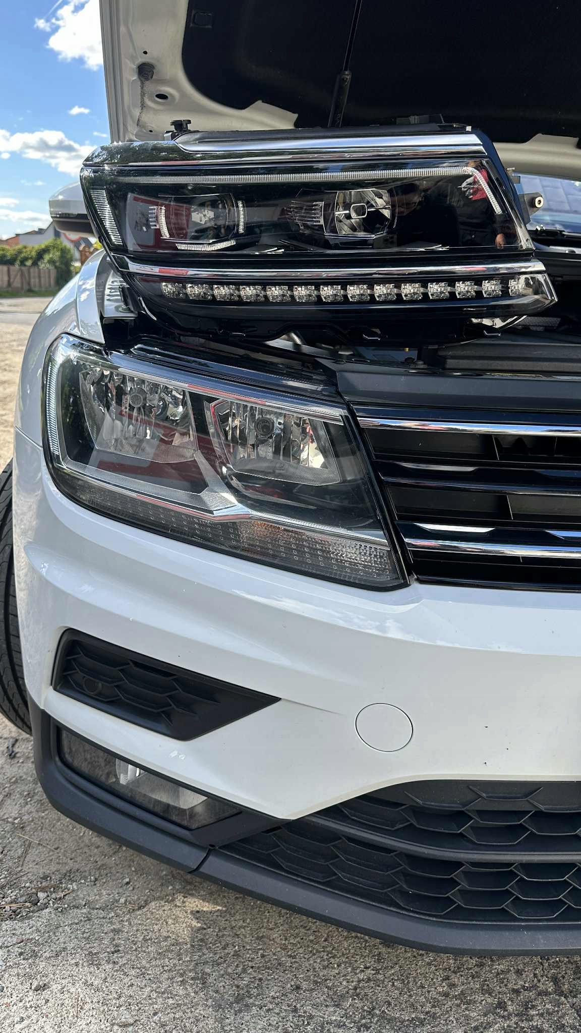 Готовий результат переробки американських фар Volkswagen Tiguan для сертифікації